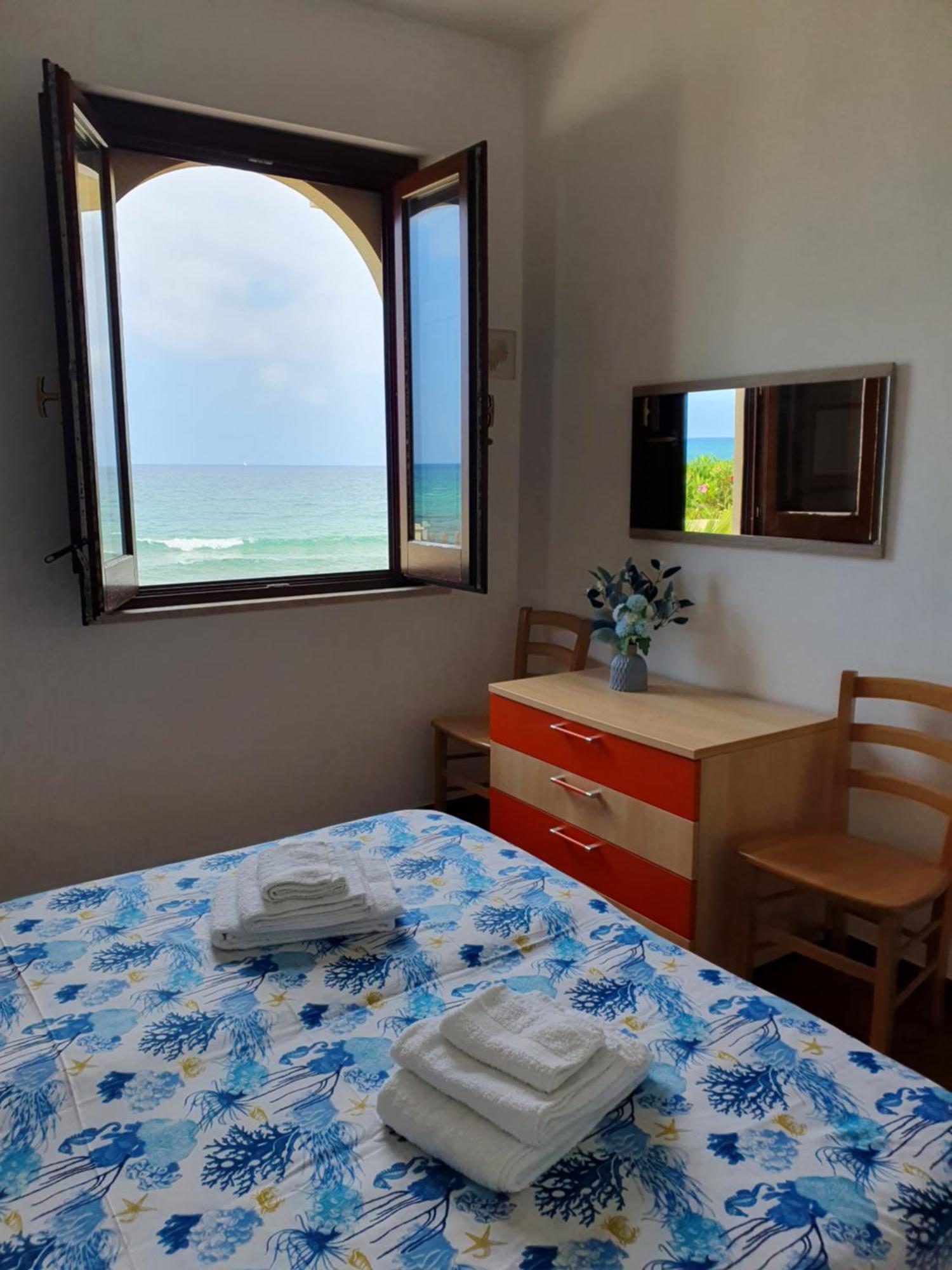 Villino Maria Elena Apartman Valderice Szoba fotó